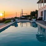 Tani * Agios Georgios (Antiparos)
