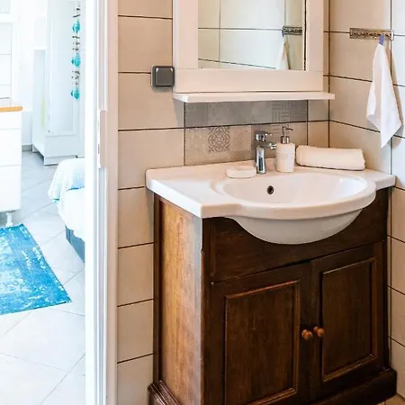 Tani * Agios Georgios (Antiparos)