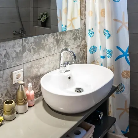 Tani Agios Georgios (Antiparos)