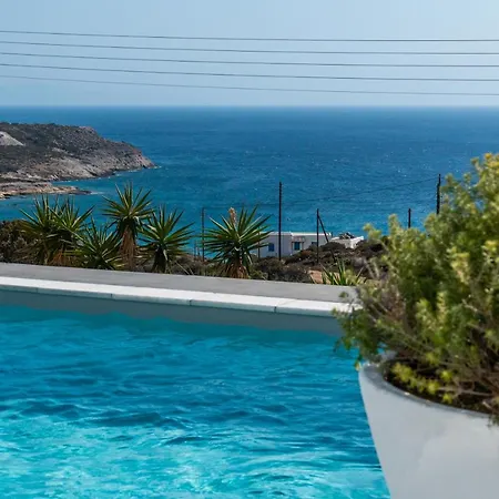Tani Villa