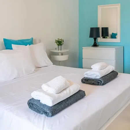 Tani * Agios Georgios (Antiparos)