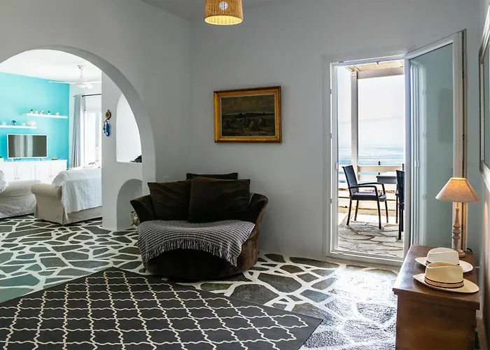 Tani * Agios Georgios (Antiparos)